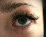 Наращивание ресниц, волос.