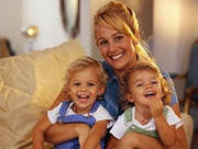 Няня - воспитатель для 2 девочек