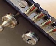 Аварийное вскрытие замков и дверей, изготовление ключей