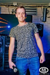 Новогодний корпоратив. Ведущий и Dj со своим звуком