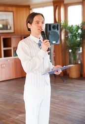 Ведущий на корпоратив