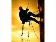 Высотные работы. Утепление межпанельных швов.