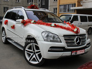 Белый внедорожник Mercedes GL 500 AMG на заказ