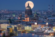 САНКТ-ПЕТЕРБУРГ ПРЕКРАСЕН РАДУШЕН ГОСТЯМ-ДРУЗЬЯМ-ДЕЛОВЫМ ПАРТНЕРАМ 